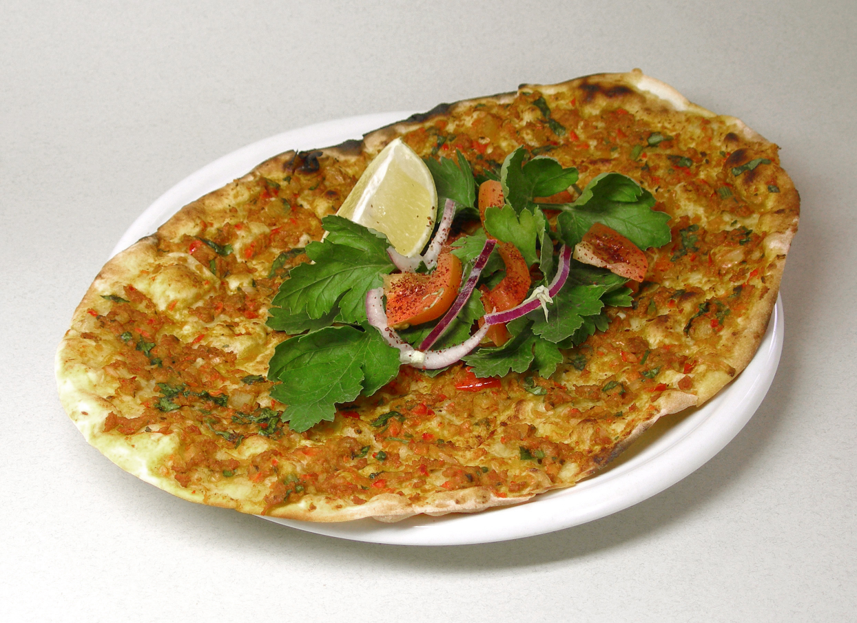 Ev Yapımı Lahmacun Tarifi - Çıtır Çıtır